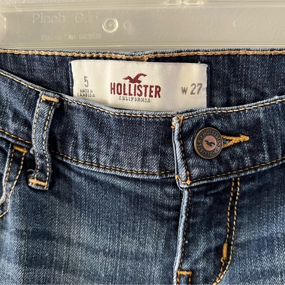 Women’s Hollister Blue Jean Shorts Distressed Cuffed Hem - Picture 2 of 3